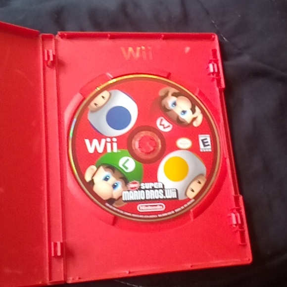 New Super Mario Bros Wii - Picture 3 of 3